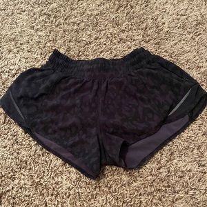 lululemon hotty hot shorts size 2, cheetah print